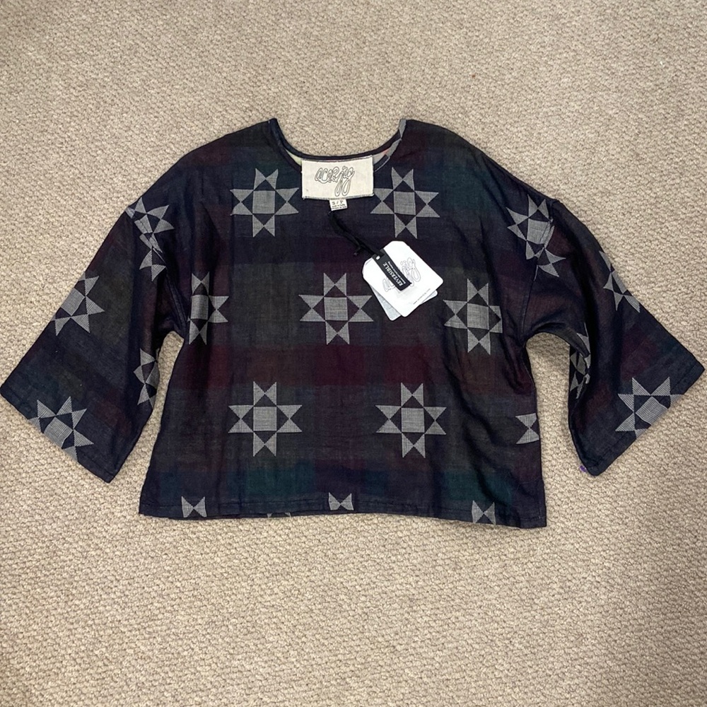 NWT Ace & Jig Reversible Play Top in Story
